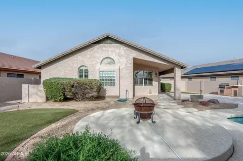 Exterior - 4519 E Lone Cactus Dr, Phoenix, AZ 85050 photo 3 of 8