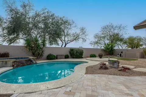Exterior - 4519 E Lone Cactus Dr, Phoenix, AZ 85050 photo 7 of 8