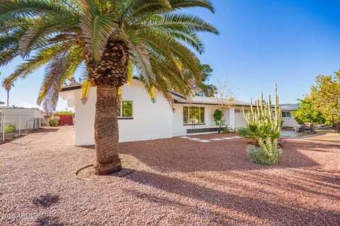 5237 E Dallas St, Mesa, AZ 85205 photo 2
