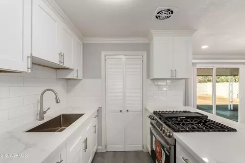 Kitchen - 13642 N 38 St, Phoenix, AZ 85032 photo 1 of 1