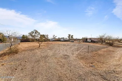 26655 S Grandview Dr #22, Congress, AZ 85332