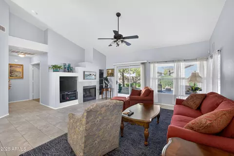 Living - 552 E Jasper Dr, Gilbert, AZ 85296 photo 1 of 3