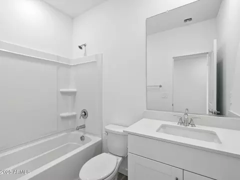 Bath - 3383 N Camden Dr, Florence, AZ 85132 photo 1 of 3