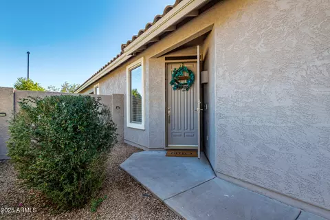 939 S Roca St, Gilbert, AZ 85296 photo 4