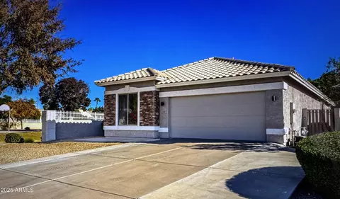 939 S Roca St, Gilbert, AZ 85296