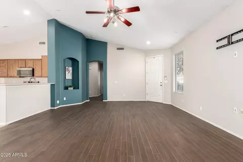 939 S Roca St, Gilbert, AZ 85296 photo 11