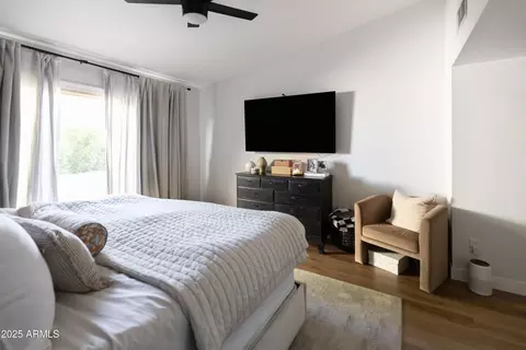 Bedroom - 2906 E Avenida Olivos --, Phoenix, AZ 85016 photo 2 of 5