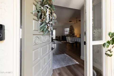 Entry Way - 2906 E Avenida Olivos --, Phoenix, AZ 85016 photo 1 of 1