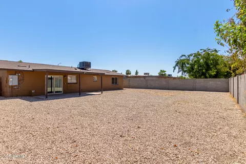 Exterior - 4344 E Michelle Dr, Phoenix, AZ 85032 photo 4 of 8