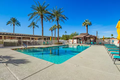 Exterior - 4750 N Central Ave #L6, Phoenix, AZ 85012 photo 3 of 3
