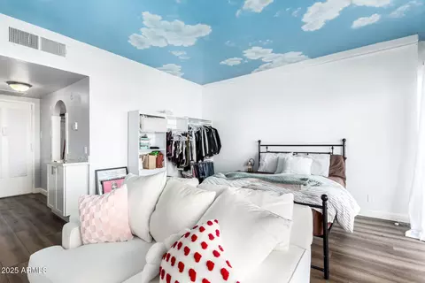 Bedroom - 4750 N Central Ave #L6, Phoenix, AZ 85012 photo 3 of 4
