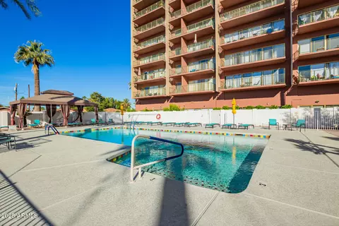 Exterior - 4750 N Central Ave #L6, Phoenix, AZ 85012 photo 1 of 3