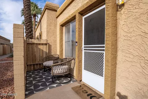 Exterior - 4750 N 14th St, Phoenix, AZ 85014 photo 1 of 7
