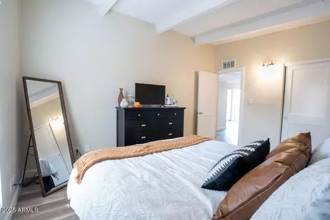 Bedroom - 4750 N 14th St, Phoenix, AZ 85014 photo 3 of 3