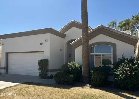 3334 N 42nd St, Phoenix, AZ 85018