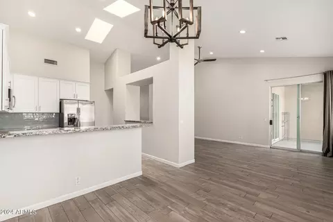 3334 N 42nd St, Phoenix, AZ 85018 photo 9