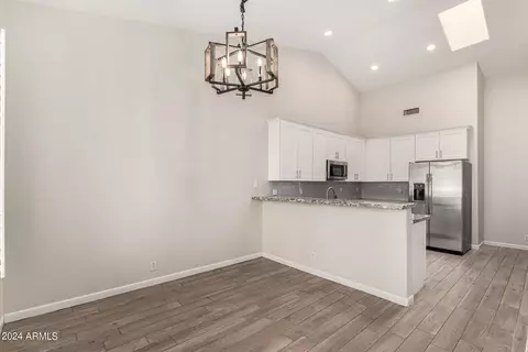 3334 N 42nd St, Phoenix, AZ 85018 photo 10
