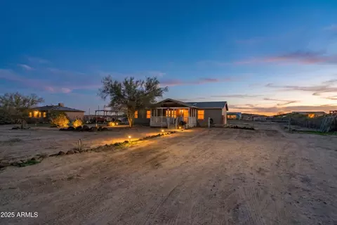 37531 W Pioneer St, Tonopah, AZ 85354