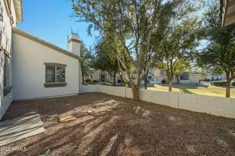 14165 W Country Gables Dr, Surprise, AZ 85379