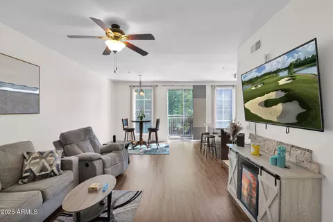 Living - 1920 E Bell Rd #1053, Phoenix, AZ 85022 photo 1 of 2