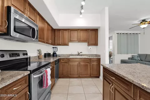 Kitchen - 1920 E Bell Rd #1053, Phoenix, AZ 85022 photo 2 of 2