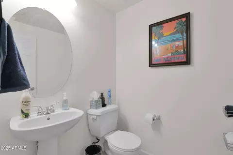 Bath - 1920 E Bell Rd #1053, Phoenix, AZ 85022 photo 3 of 3