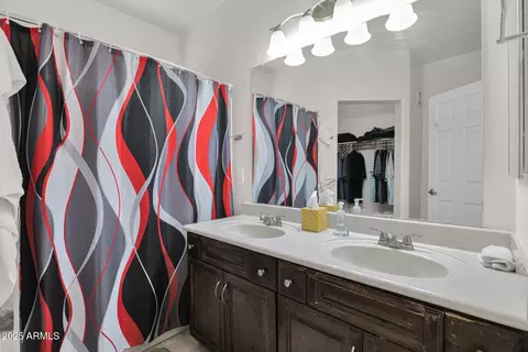 Bath - 1920 E Bell Rd #1053, Phoenix, AZ 85022 photo 1 of 3