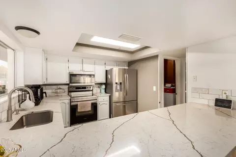 Kitchen - 2202 E Hampton Ave, Mesa, AZ 85204 photo 2 of 3