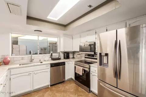 Kitchen - 2202 E Hampton Ave, Mesa, AZ 85204 photo 3 of 3