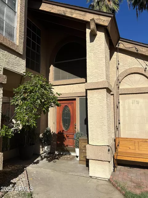 522 E Topeka Dr, Phoenix, AZ 85024