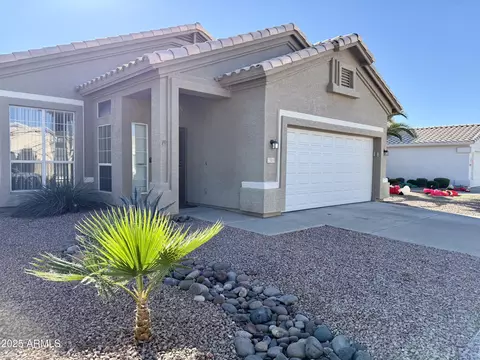 11519 W King Snake Ct, Surprise, AZ 85378