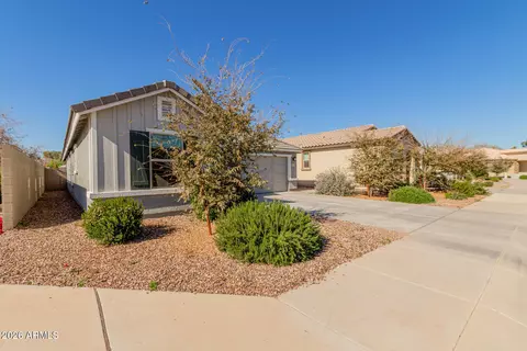 Exterior - 4702 S Riata St, Gilbert, AZ 85297 photo 3 of 9