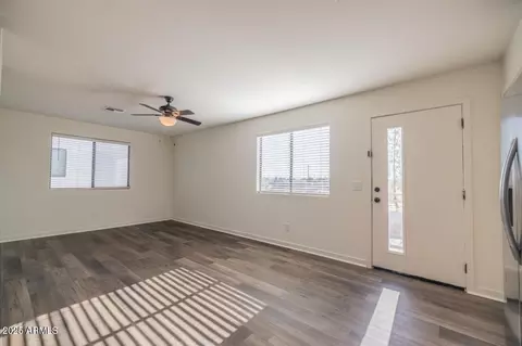 Living - 1135 E Chipman Rd, Phoenix, AZ 85040 photo 1 of 4