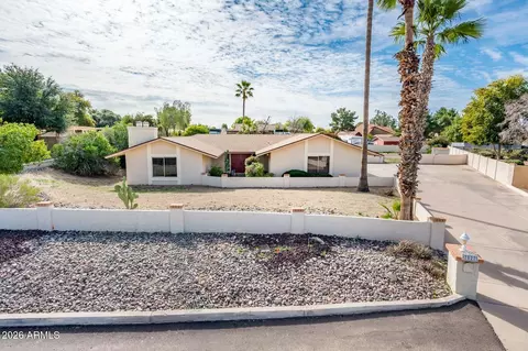 7027 W Wagoner Rd, Glendale, AZ 85308