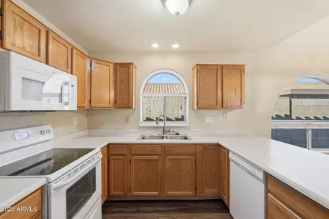Kitchen - 4106 E Alder Ave, Mesa, AZ 85206 photo 3 of 3