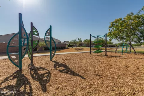 View/Area - 1501 E Rakestraw Ln, Gilbert, AZ 85298 photo 2 of 5