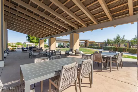 View/Area - 1501 E Rakestraw Ln, Gilbert, AZ 85298 photo 4 of 5