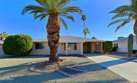 19831 N Signal Butte Cir, Sun City, AZ 85373