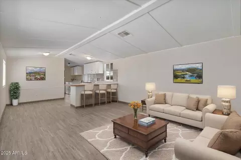 2121 N Center St #19, Mesa, AZ 85201