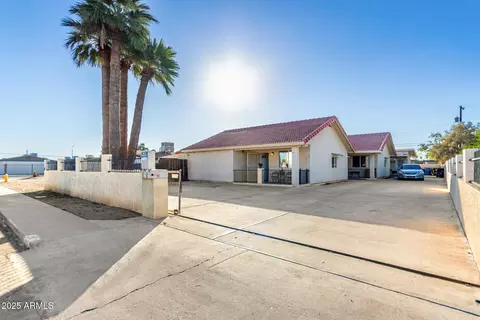 2107 W Glenrosa Ave, Phoenix, AZ 85015