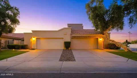 2345 W Shawnee Dr, Chandler, AZ 85224