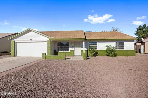7026 W Jenan Dr, Peoria, AZ 85345