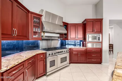 Kitchen - 8751 E Menlo Cir, Mesa, AZ 85207 photo 3 of 5