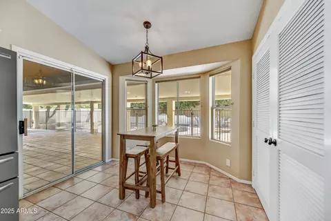 2015 E Bendix Dr, Tempe, AZ 85283 photo 11