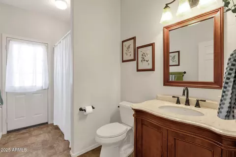 Bath - 1678 E Rawhide St, Gilbert, AZ 85296 photo 1 of 6