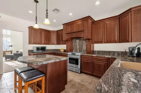 Kitchen - 1678 E Rawhide St, Gilbert, AZ 85296 photo 5 of 6