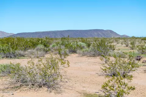 1 N Acre N 376 Ave #38, Tonopah, AZ 85354