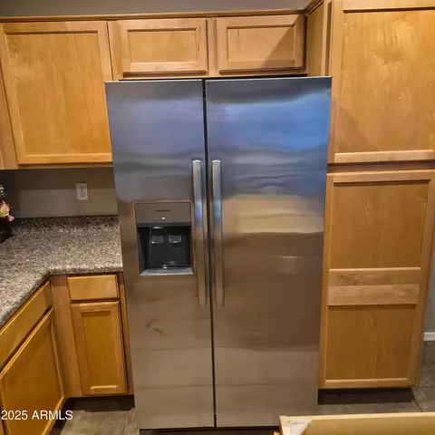 Kitchen - 10848 E Catalina Ave, Mesa, AZ 85208 photo 3 of 4