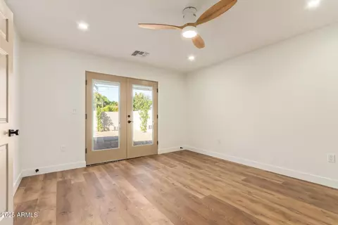 Bedroom - 5712 N 11th Pl, Phoenix, AZ 85014 photo 5 of 6