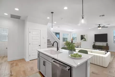 43282 N Hinoki St, Queen Creek, AZ 85140